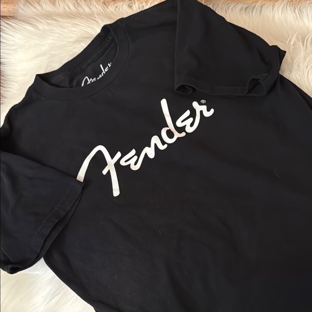 Fender T shirt size small